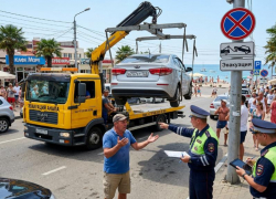 Оставил машину — заплати 10 тысяч: новые цены на эвакуацию в Анапе