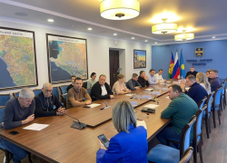 Тротуары и газопровод – чем сегодня заняты коммунальщики Анапы