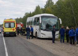 Дети ехали на отдых в Геленджик и попали под удар БПЛА: погибла сопровождающая, ранены четверо детей