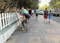 На Ивана Голубца завершают ремонт тротуаров: что ещё сделали в Анапе за последние дни