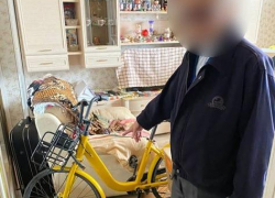 В Анапе мужчина украл со стоянки велосипед "Ofo"