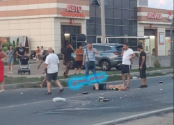 Женщина переходила дорогу в неположенном месте и была сбита машиной в Анапе