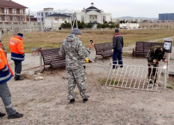  Старые лавочки из сквера Гудовича обрели "вторую жизнь"