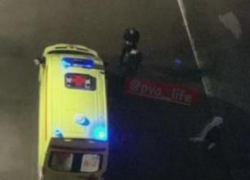 В Анапе из окна многоэтажного дома выпала женщина: она умерла