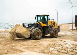 В Анапе планируют завершить отсыпку песка на пляже в Витязево за две недели
