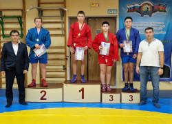 Анапчане завоевали 13 медалей на открытом турнире по самбо