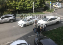 Двух девушек сбили на перекрёстке в центре Анапы