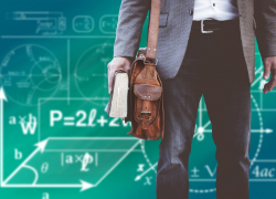 "Любимчиков" среди учителей не будет: в школах хотят всем уравнять зарплаты