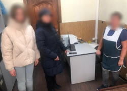 Пожилая анапчанка украла в магазине мобильный телефон