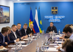 «2024 – год больших социальных проектов»: в Анапе прошло заседание строительного штаба