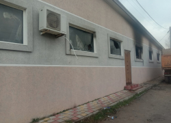 В Усатовой Балке под Анапой сгорел магазин