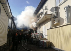 В Анапе произошли два пожара, а под Джигинкой - массовое ДТП