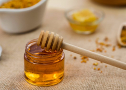 «Неправильный мед» в торговых точках Анапы медом больше не назовут