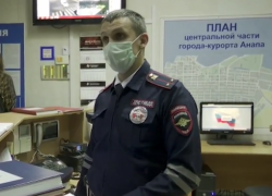 В Анапе 6-летний мальчик катался один на улице в два часа ночи