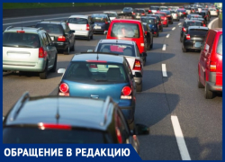 «Это катастрофа»: анапчане жалуются на многокилометровую пробку в Анапе