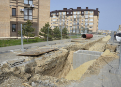 Канализационный коллектор построят до конца года: в Анапе проконтролировали ход возведения строительных объектов 