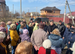 Низкое напряжение и газоснабжение: на что жалуются жители Воскресенского