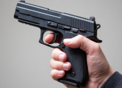 Студенты забаррикадировались в техникуме Анапы, услышав выстрелы