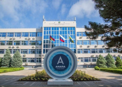 Школы и детские сады Анапы закрыли из-за угрозы беспилотников