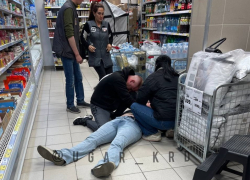 Анапский полицеский помог в спасении мужчины в супермаркете Краснодара