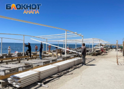 Работа кипит: пляж «Малая бухта» готовится к сезону