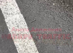 Анапские вредители: на парковке у школы «Эврика» раскидали гвозди