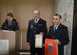 В Анапе наградили сотрудников транспортной полиции 