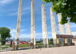 Свалка в "сердце" Анапы: что осталось за убранными торговыми точками стадиона «Спартак»