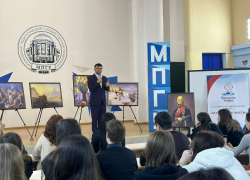 В Анапе открылась выставка «Искусство в массы»