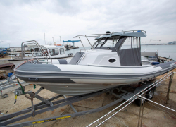 В акватории Анапы появился катер "Кальмар"