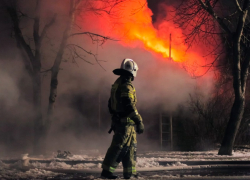 В Анапе на Таманской пожар в частном доме, а на Анапском шоссе жёсткое ДТП 