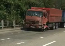 На дороге Краснодар - Верхнебаканский - Анапа снова произошло ДТП на встречке в районе п. Горный
