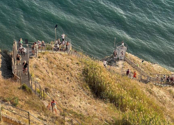 Ограждение и видеокамеры: в Анапе благоустроят лестницу "800 ступеней"