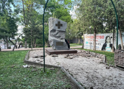 Вандализм в Анапе: дело о памятнике «Павшим казакам» и «нелегальных раскопках»