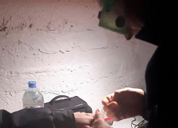 Девушка не смогла снять кольцо с пальца: пришлось вызывать анапских спасателей