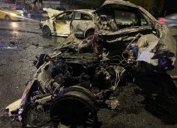 Три человека погибли в огненном ДТП на Кубани