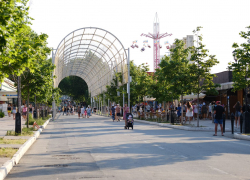 В день праздника чувств в Анапе жарко