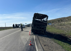 В Анапе ЧП с горящим автобусом с детьми проверит прокуратура