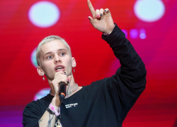 Скандально известного бывшего анапчанина Даню Милохина обвинили в плагиате и подали на него в суд