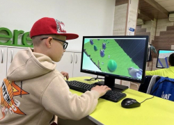 Дизайнер, разработчик или бизнес-аналитик: кто помогает выбрать профессию маленьким и взрослым Анапчанам? 