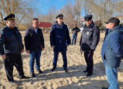 Прокуратура провела проверку по поводу свалки мусора на побережье Анапы