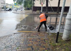 В Анапе после непогоды усилили уборку курортных улиц