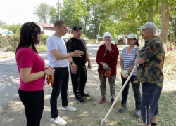 У пруда в Пятихатках под Анапой навели порядок