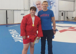 Анапчанка Валерия Нижегородова завоевала золото первенства России по самбо