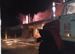 В Сукко под Анапой на территории 150 квадратных метров горело кафе