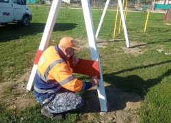 Анапа приводит себя в порядок: от ограждений до детских качелей
