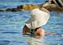 Как повлияет на бронирование отелей в Анапе и на Кубани уход с рынка компаний Booking и Airbnb