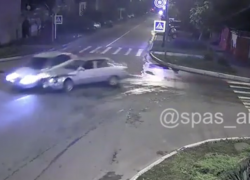В Анапе лихач не уступил дорогу иномарке: есть видео 