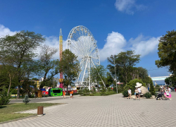 Городу-курорту нужен свой Сочи Парк: анапчане обсуждают недетские цены на аттракционы