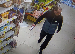 В Анапе мужчина пронес под одеждой продуктов почти на 17 тыс. рублей 